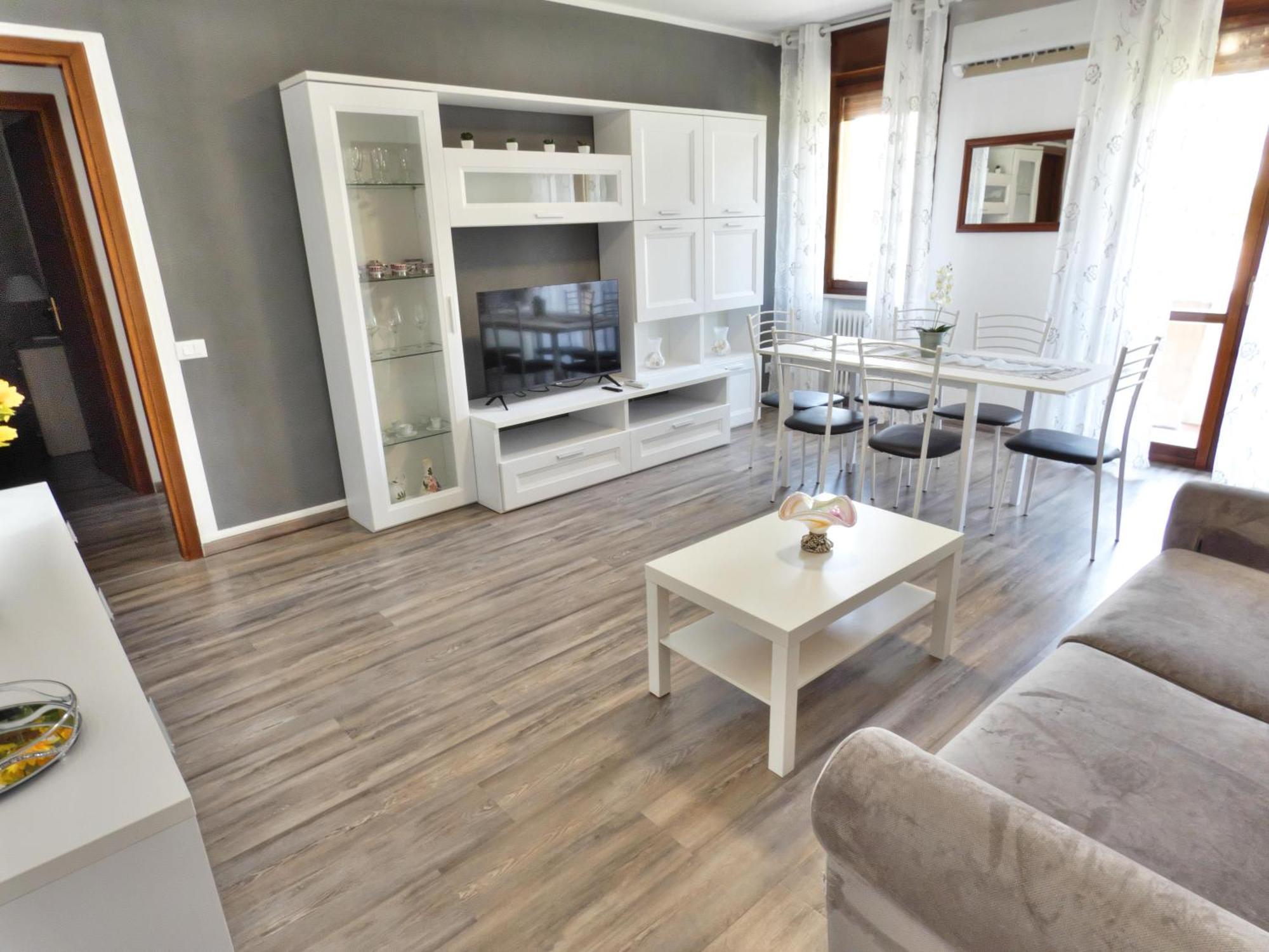 Welcome House Desenzano Center Apartment Desenzano del Garda Luaran gambar